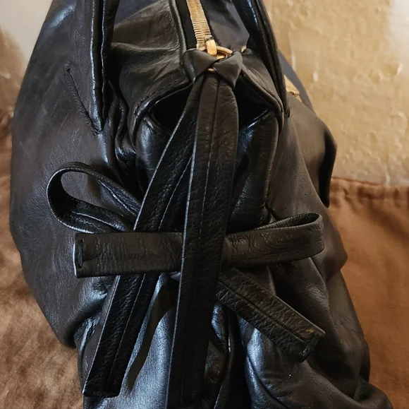 Gucci Hysteria Black Leather Bag - Picture 4 of 12